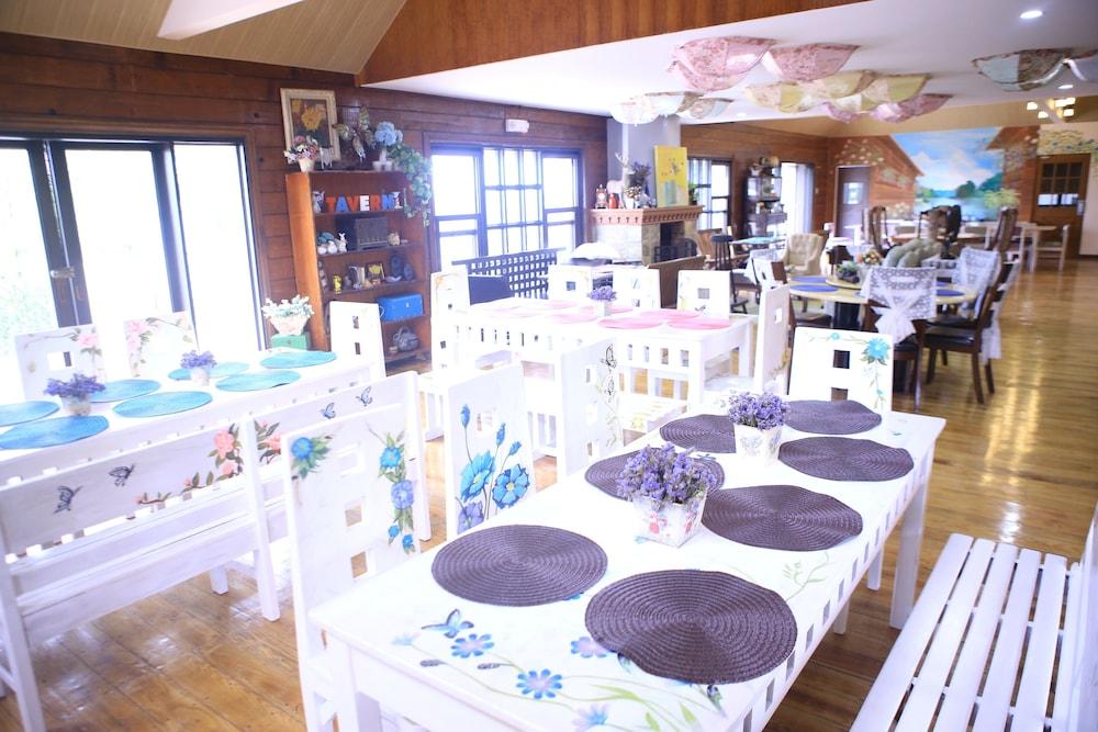 タガイタイ レイクビュー スイーツ バイ ココテル Bed & Breakfast エクステリア 写真